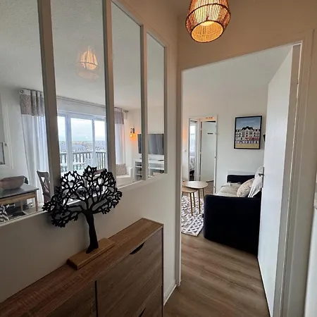דירה Proche - 2 Pieces Balcon Au Sud *