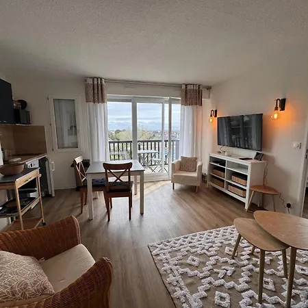 Apartment Proche - 2 Pieces Balcon Au Sud